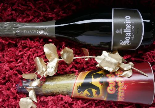 Geschenkbox Bouquet mit Vulkan und Schaumwein Geschenkbox Bouquet mit Vulkan und Schaumwein