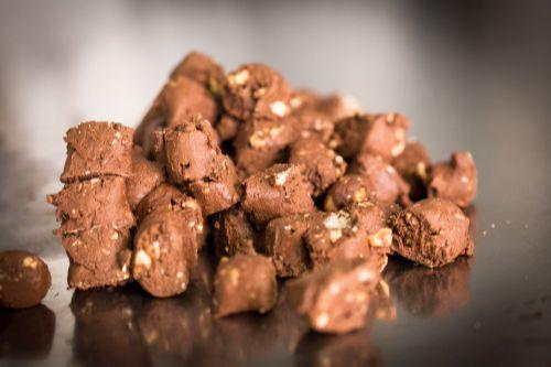 patriterra--worb-schweiz-geschenkservice-feinkost-antica-dispensa-monfortini-alla-nocciola-tartufe-nero-dolce-sweet-black-truffle-piemont-impressionen patriterra--worb-schweiz-geschenkservice-feinkost-antica-dispensa-monfortini-alla-nocciola-tartufe-nero-dolce-sweet-black-truffle-piemont-impressionen